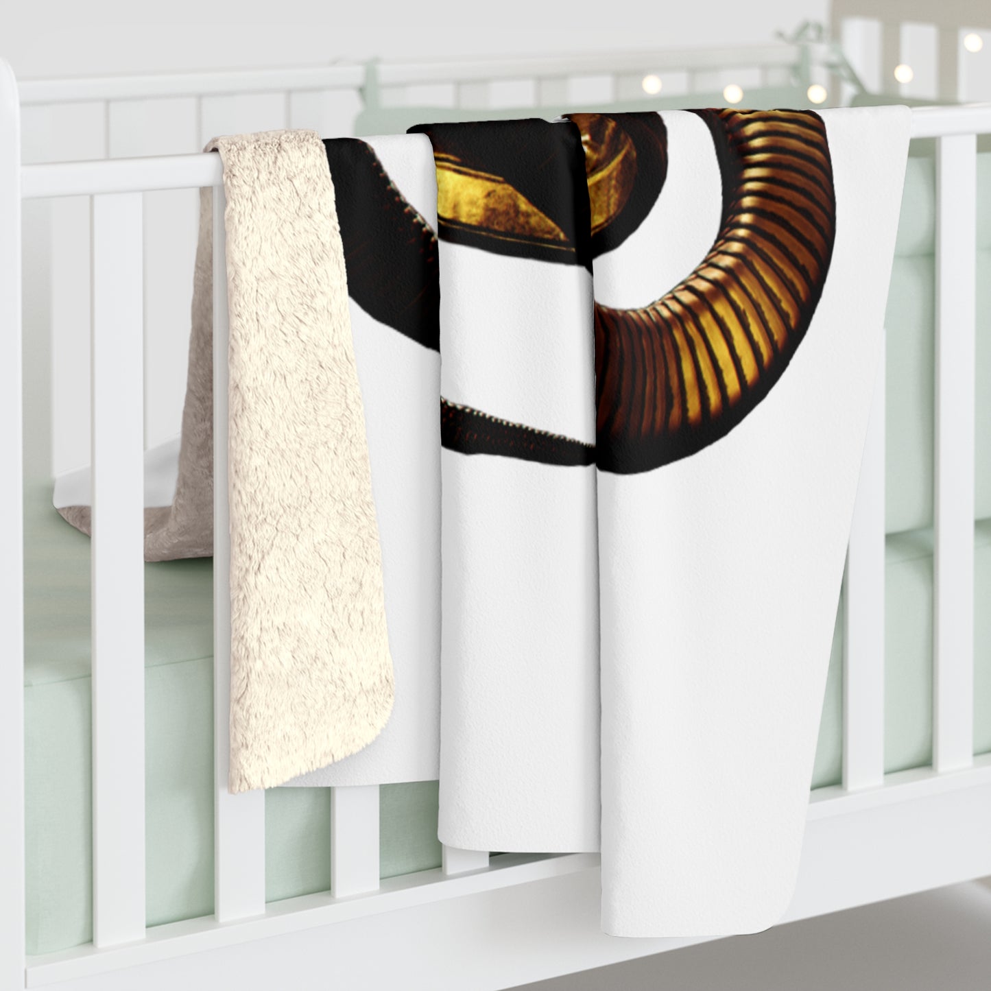 Kings Sherpa Fleece Blanket - White